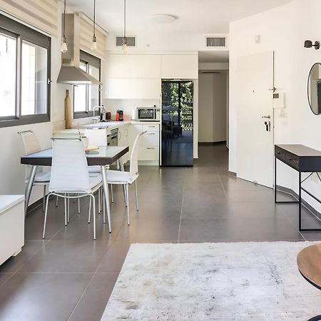 Luxury Oasis Tel Aviv Beach エクステリア 写真